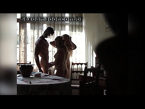 ❤️ Sex-Freunde laden einen riesigen Mann und einen Dreier mit ihm ein ❤️ Fucking video bei uns de.doujin-sexy.ru